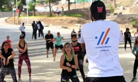 Chile se mueve poco: La mayoría de los niños y adultos no cumple con la actividad física recomendada