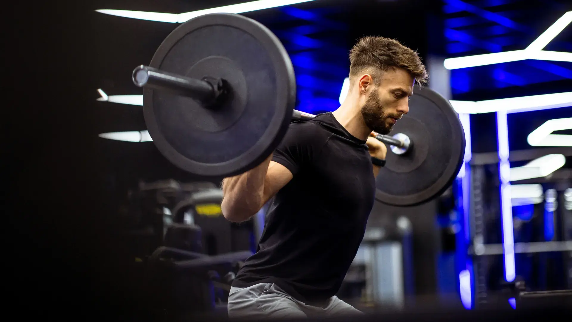 el entrenamiento de fuerza para la ansiedad y depresión puede reducir síntomas en jóvenes.